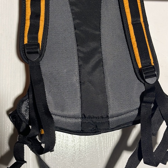 Camelbak Rocket Hydration Hiking Backpack - Picture 8 of 11